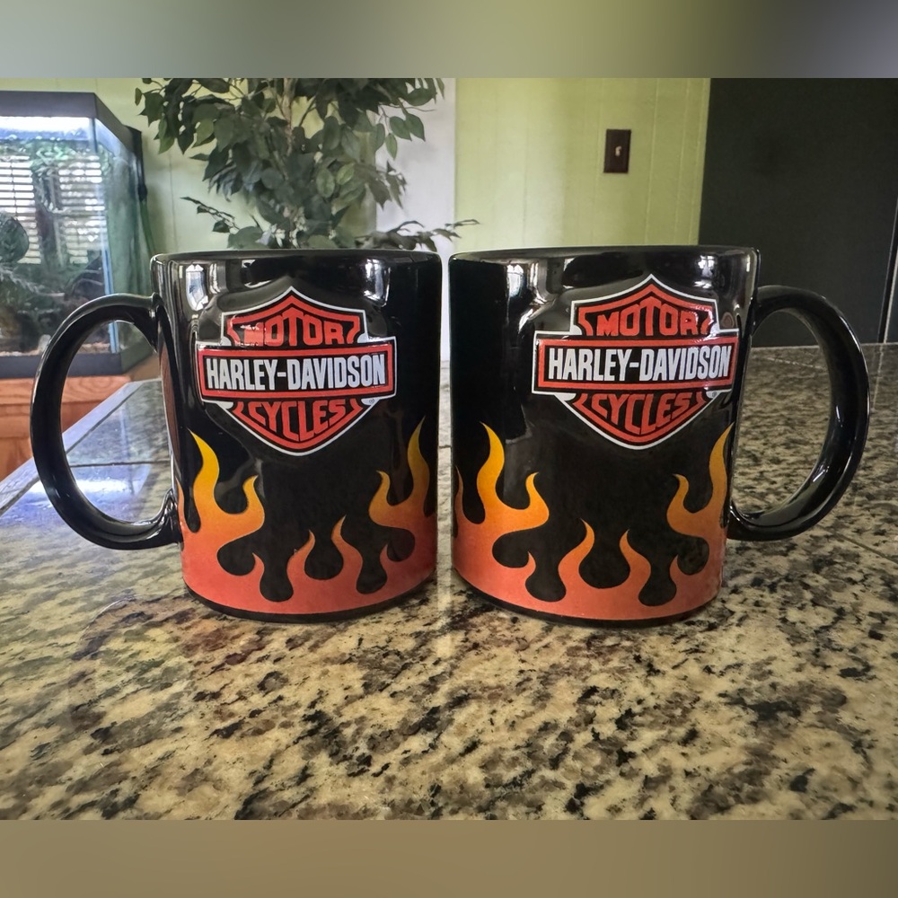 2 Sets of Ceramic Harley-Davidson Embossed Sculpted Flames Coffee Mugs